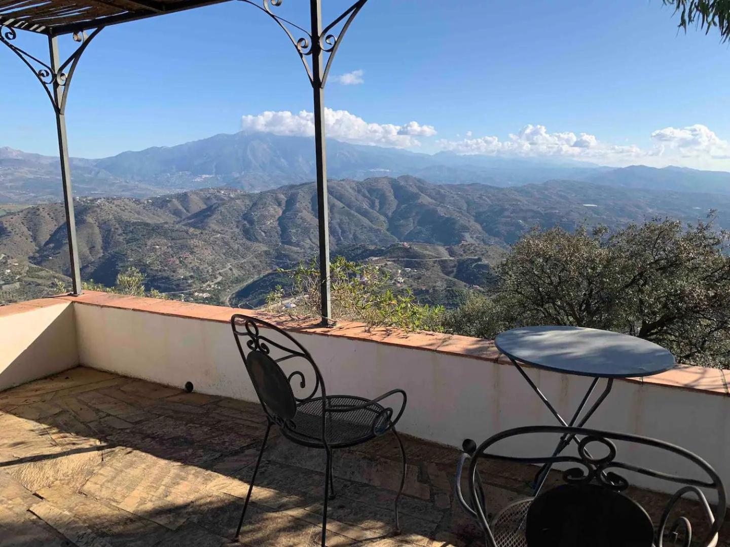 Casa Rural Finca Volando In The Mountains Of Malaga Comares Exteriör bild